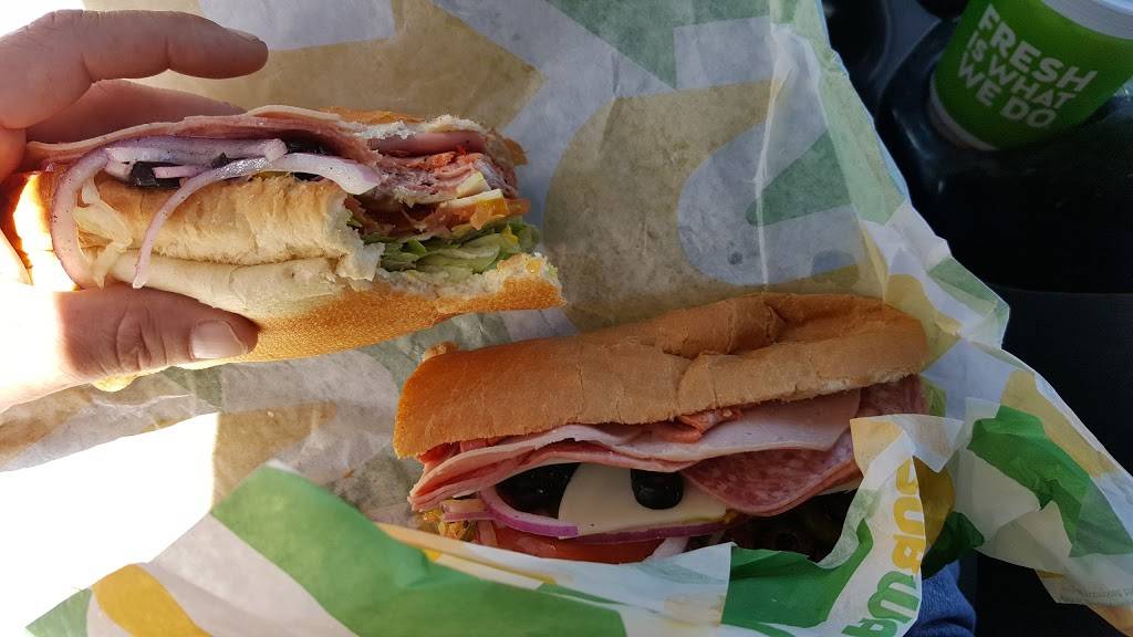 Subway | restaurant | 609 N Milpas St, Santa Barbara, CA 93103, USA | 8059663001 OR +1 805-966-3001