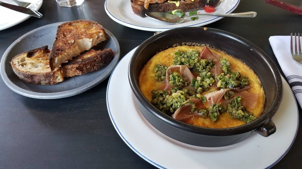 Henrys | restaurant | 2600 Durant Ave, Berkeley, CA 94704, USA | 5108094132 OR +1 510-809-4132