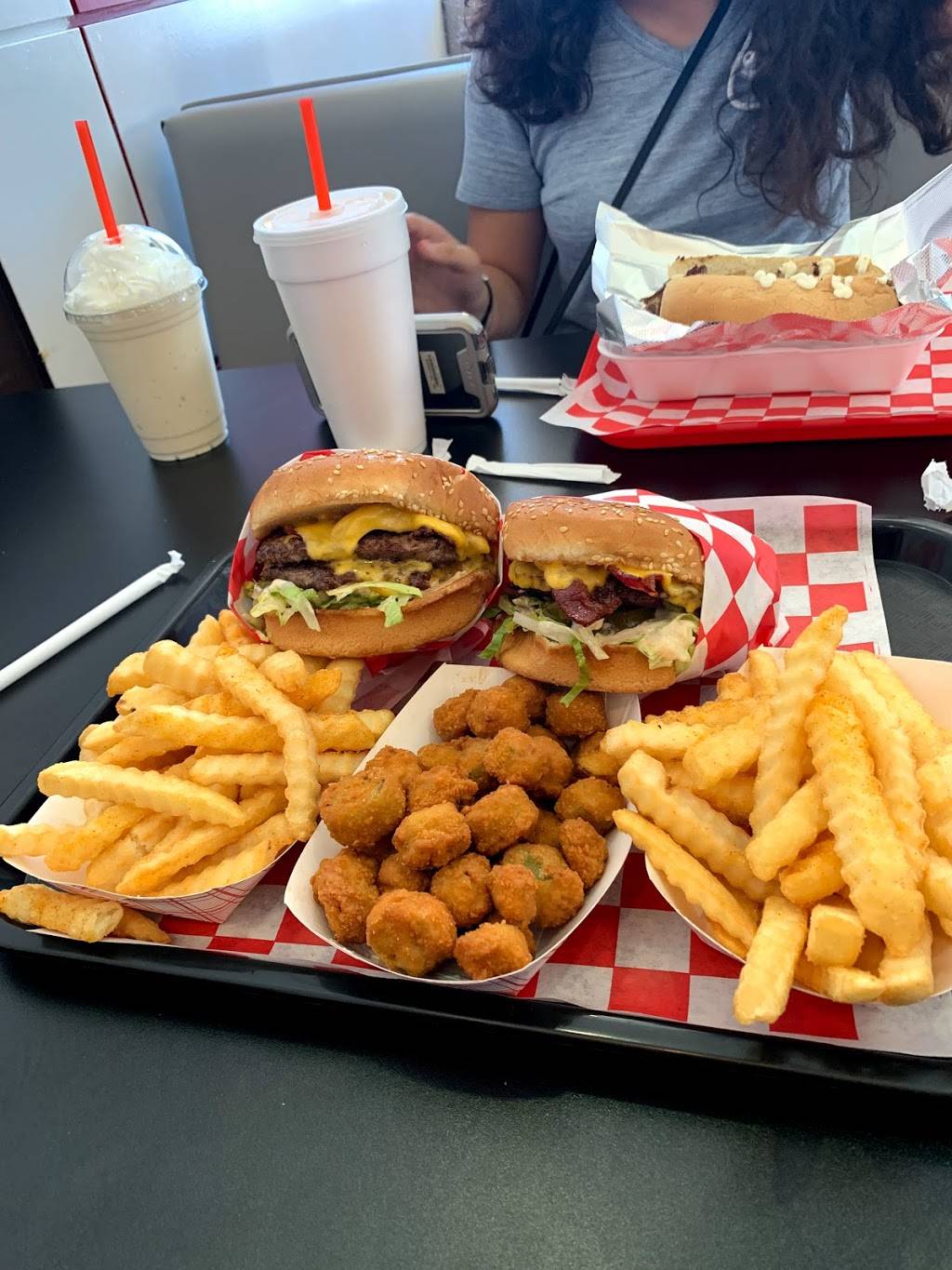 Five Star Burger Stockton | restaurant | 7840 West Ln d1, Stockton, CA 95210, USA | 2093234698 OR +1 209-323-4698