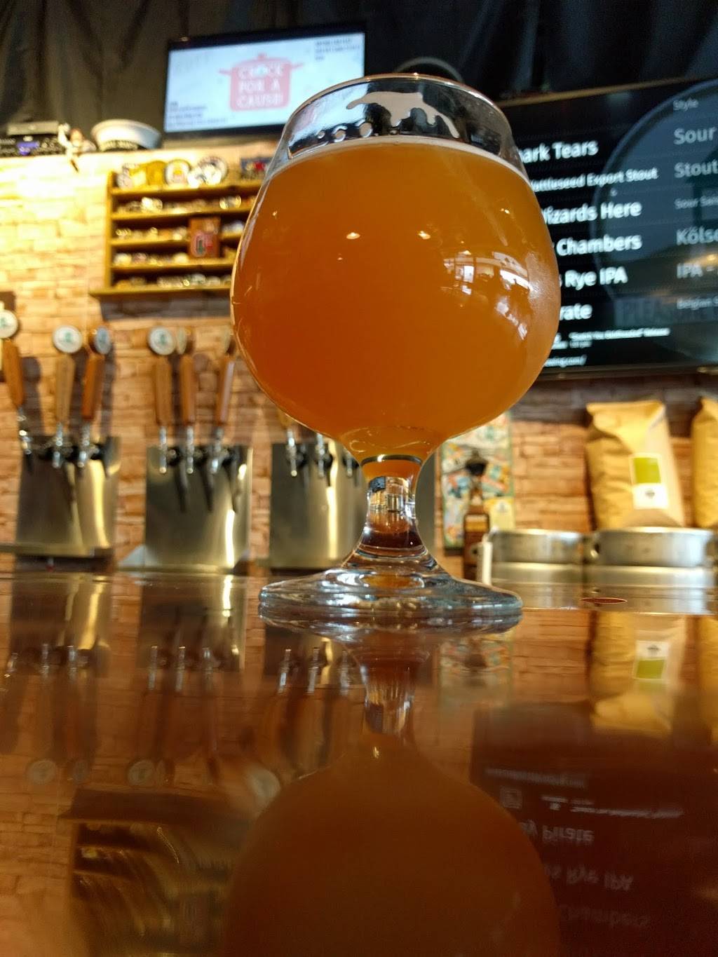 Pleasure House Brewing | restaurant | 3025 Shore Dr, Virginia Beach, VA 23451, USA | 7574960916 OR +1 757-496-0916