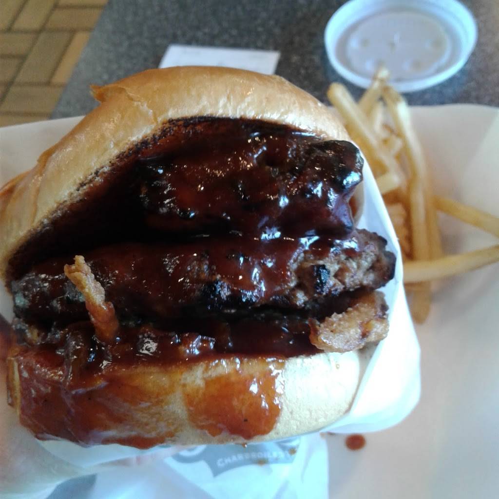 Hardees | restaurant | 528 N Main St, Pearisburg, VA 24134, USA | 5409212503 OR +1 540-921-2503