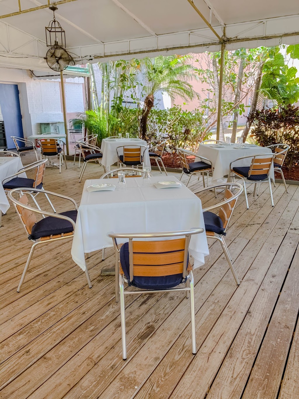 Leila Restaurant | restaurant | 120 S Dixie Hwy, West Palm Beach, FL 33401, USA | 5616597373 OR +1 561-659-7373