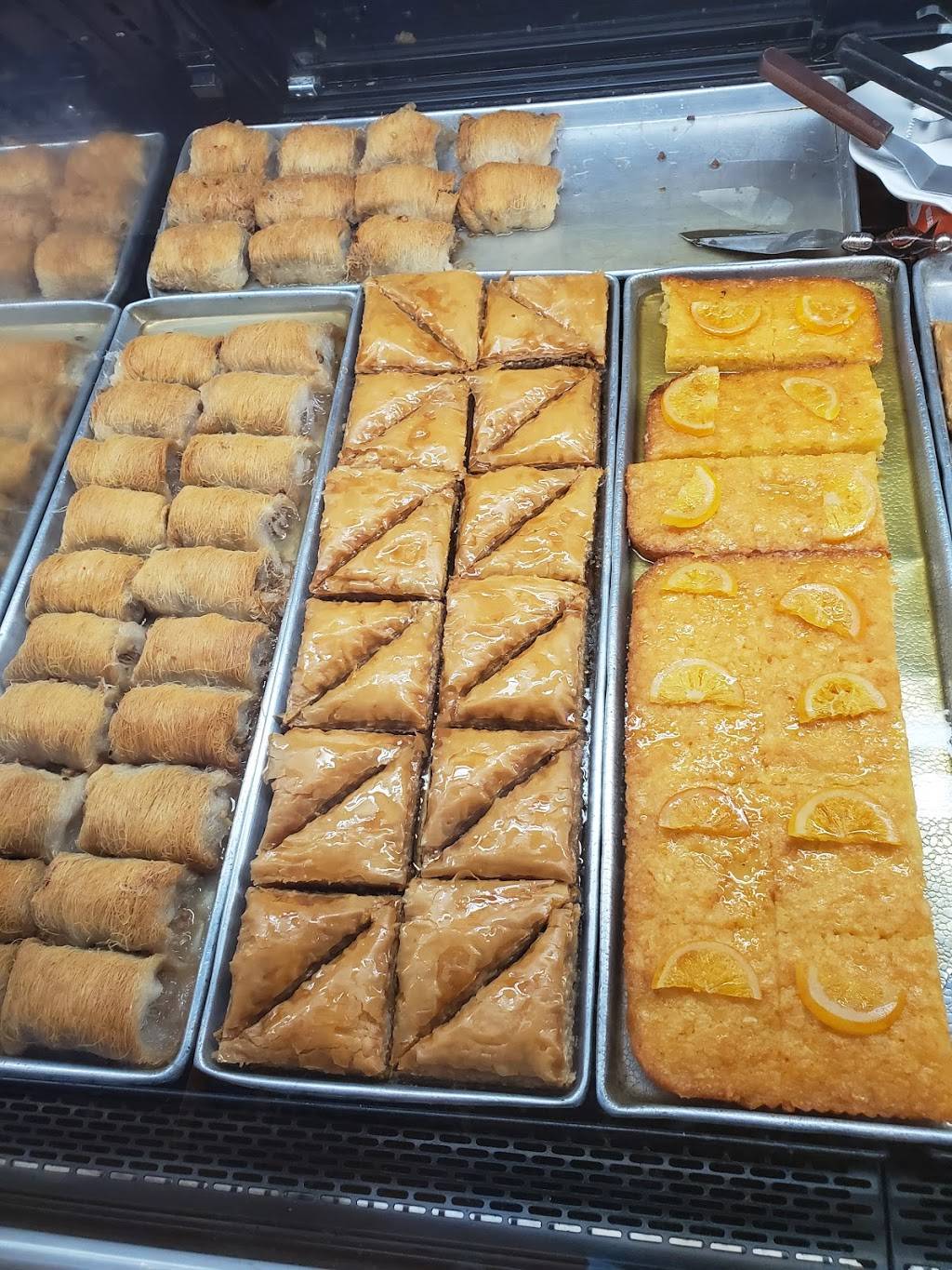 The Greek Place | restaurant | 55 E Mt Pleasant Ave, Livingston, NJ 07039, USA | 9083339662 OR +1 908-333-9662