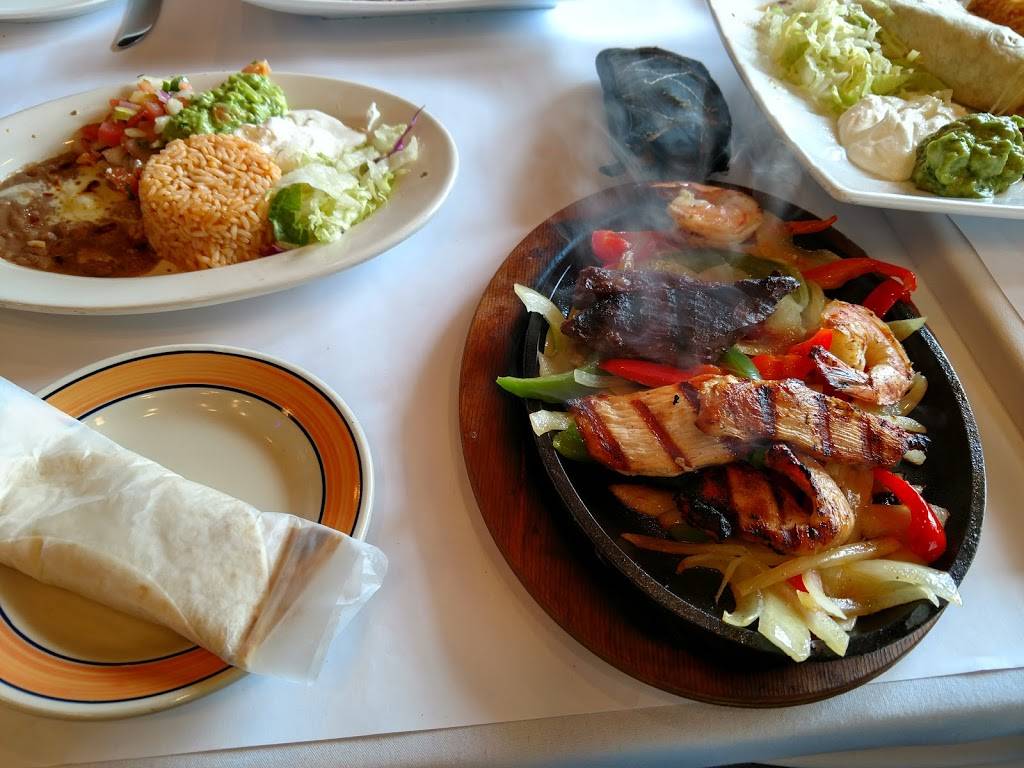 Margaritas Cafe Williston Park | restaurant | 38 Hillside Avenue, Williston Park, NY 11596, USA | 5164939045 OR +1 516-493-9045