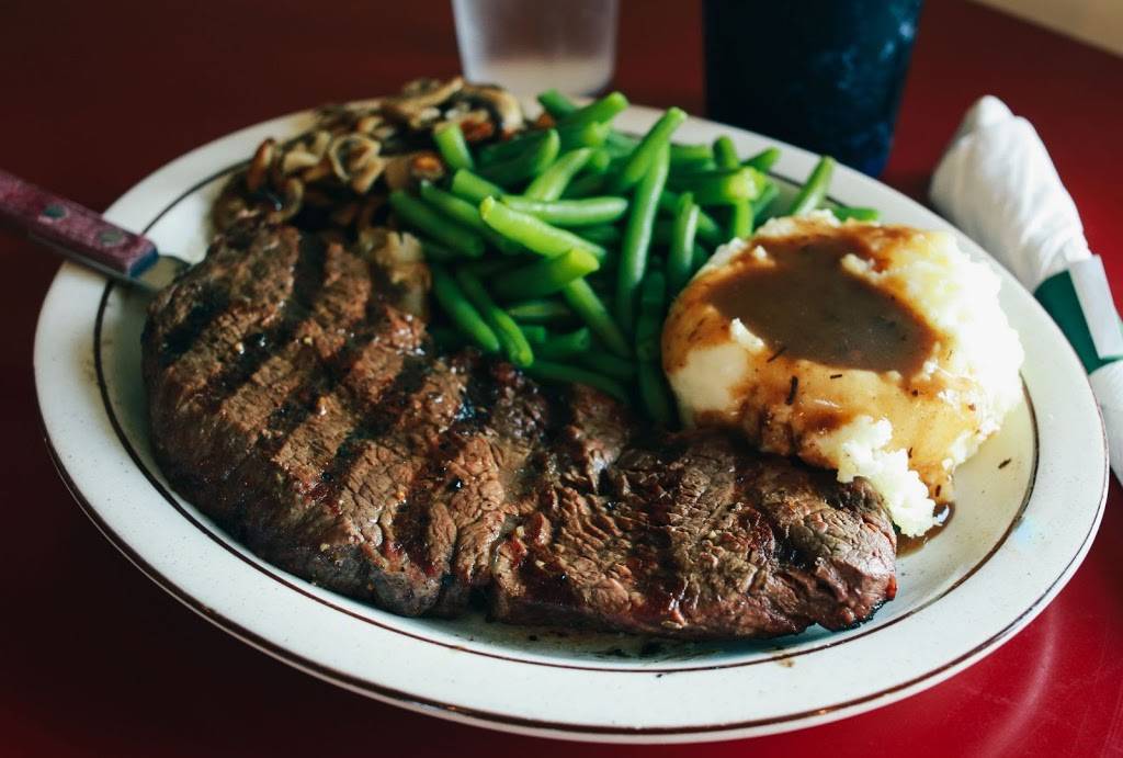 Daybreak Cafe | restaurant | 3910 24th Ave, Port Huron, MI 48060, USA | 8109665000 OR +1 810-966-5000