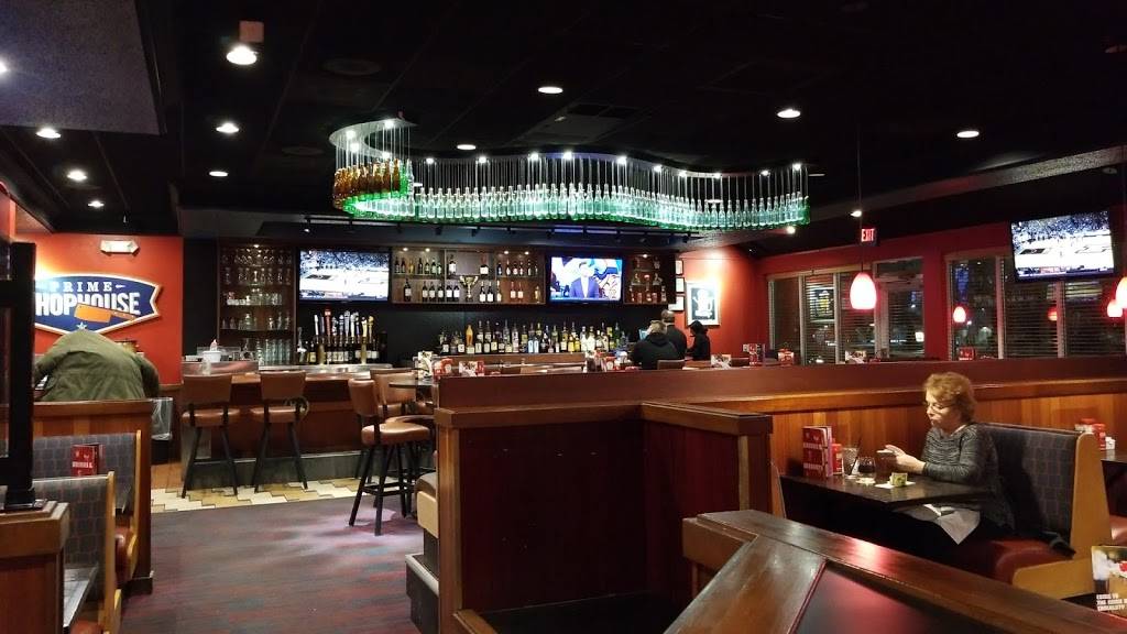 Red Robin Gourmet Burgers and Brews | restaurant | 36350 Warren Rd, Westland, MI 48185, USA | 7344214081 OR +1 734-421-4081