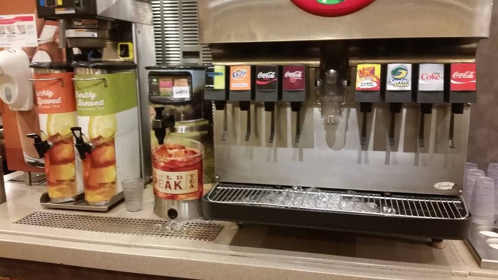 HomeTown Buffet | restaurant | 3617 W Shaw Ave, Fresno, CA 93711, USA | 5592711927 OR +1 559-271-1927