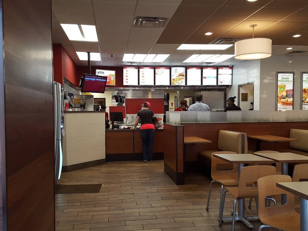 Wendys | restaurant | 398 Main St, Philadelphia, MS 39350, USA | 6016565040 OR +1 601-656-5040