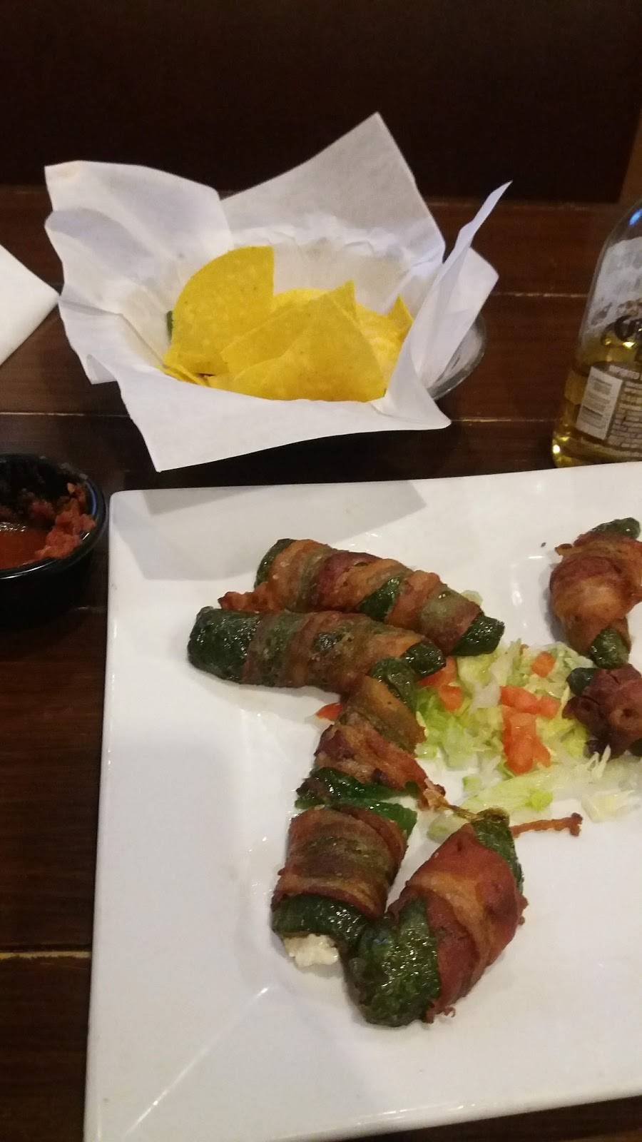 Los Compadres Mexican Grill | restaurant | 3213 N Toben St, Wichita, KS 67226, USA | 3162953295 OR +1 316-295-3295