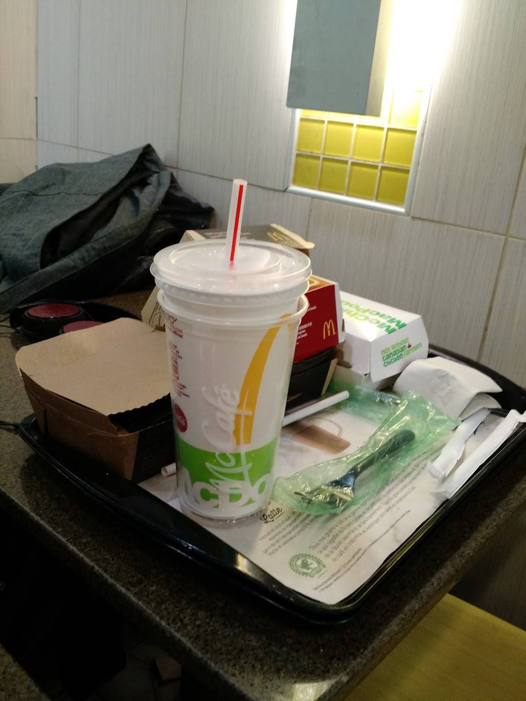 McDonalds | cafe | 193 Rue Fusey, Trois-Rivières, QC G8T 2W1, Canada | 8193738200 OR +1 819-373-8200