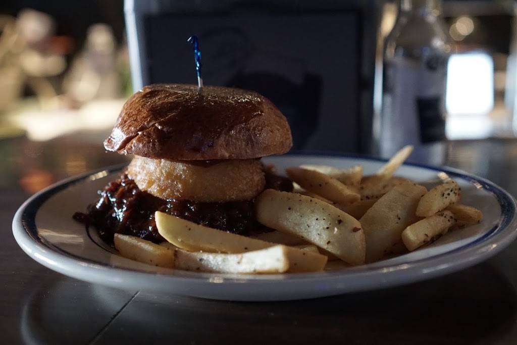 The Park Bar & Grill | restaurant | 2007 W Burbank Blvd, Burbank, CA 91506, USA | 8185576561 OR +1 818-557-6561