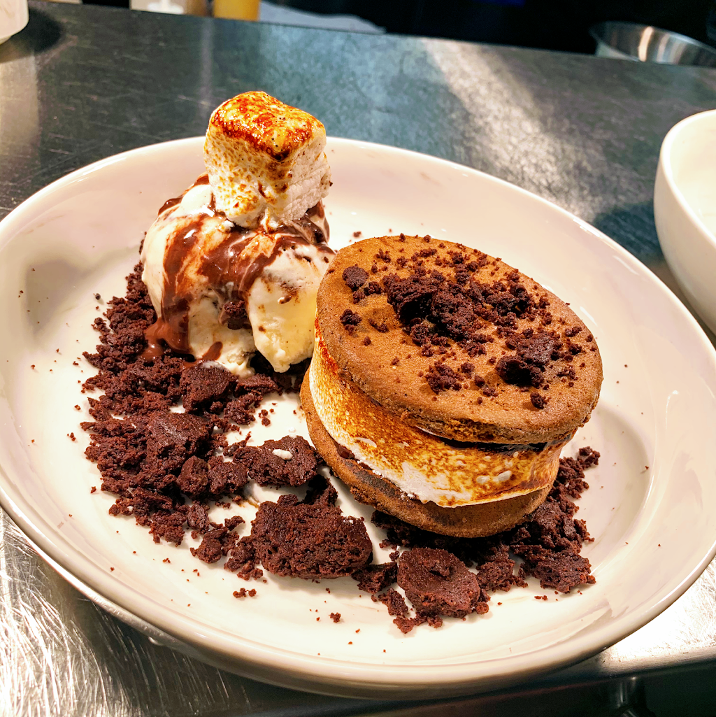 American Revelry | restaurant | 279 W Hidden Creek Pkwy Suite 1101, Burleson, TX 76028, USA | 8174846553 OR +1 817-484-6553