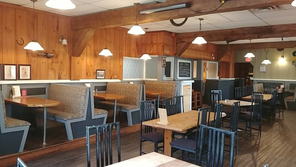 Ernies Roadhouse | restaurant | 7 Queen St W, Cambridge, ON N3C 1G2, Canada | 5196589562 OR +1 519-658-9562