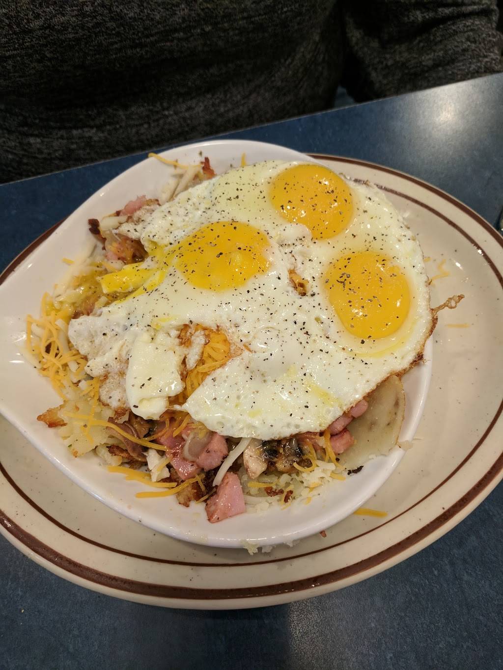 Angels House Of Pancakes | restaurant | 510 W Lincoln Ave, Goshen, IN 46526, USA | 5749715038 OR +1 574-971-5038