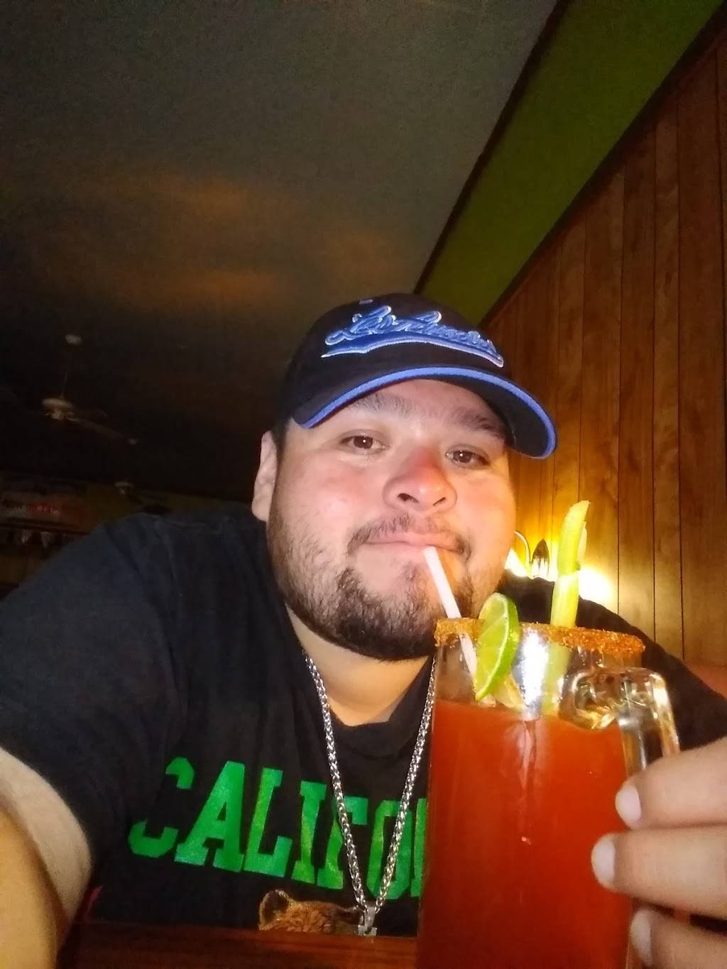 Restaurante Las Fogatas | restaurant | 407 Finley Dr, Taft, CA 93268, USA | 9145270978 OR +1 914-527-0978