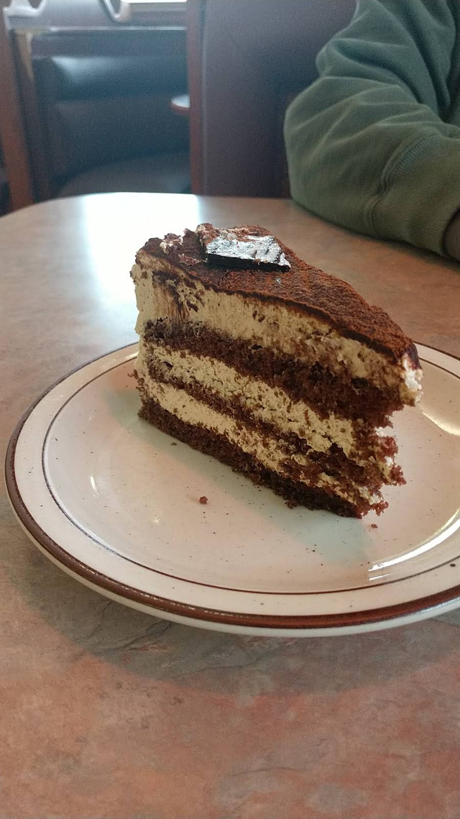 Country Kitchen | restaurant | 1025 W Spresser St, Taylorville, IL 62568, USA | 2178243111 OR +1 217-824-3111