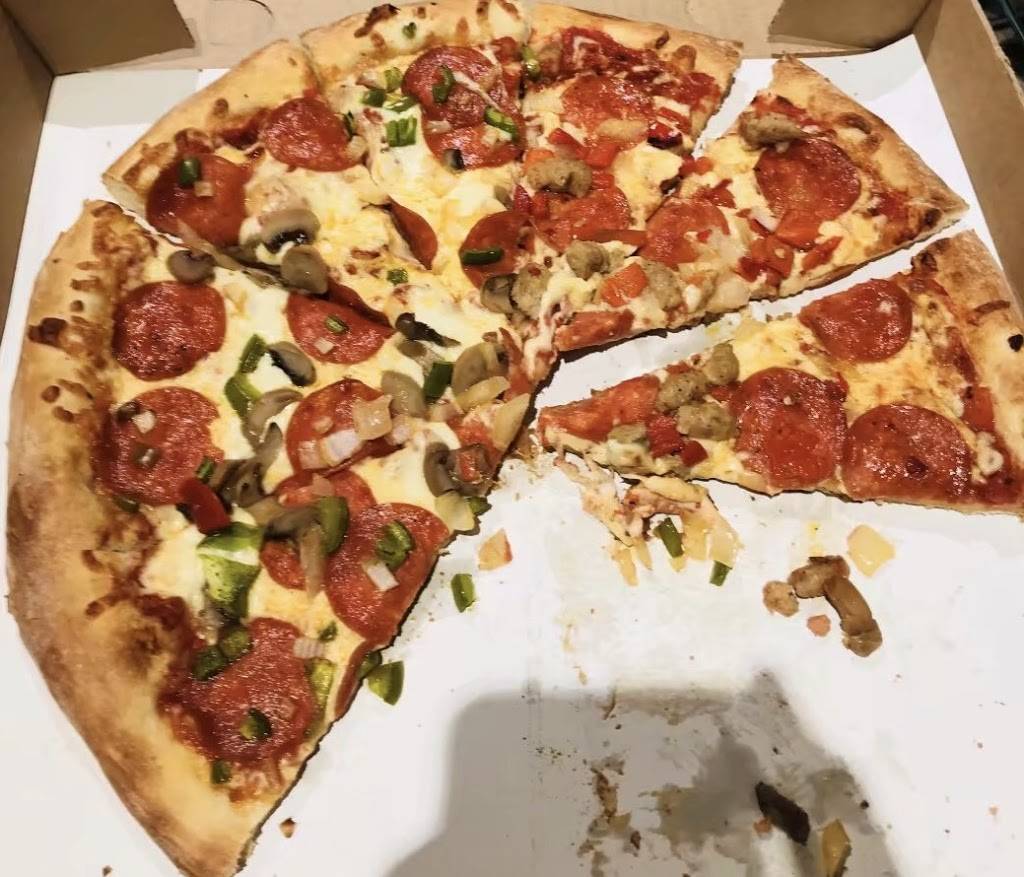 Konstantino Pizzeria | restaurant | 350 Lacroix St #3, Chatham, ON N7M 2W3, Canada | 5193581112 OR +1 519-358-1112