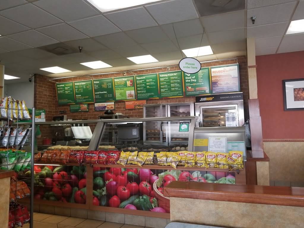 Subway | restaurant | 5708 Clark Rd, Sarasota, FL 34233, USA | 9419232246 OR +1 941-923-2246