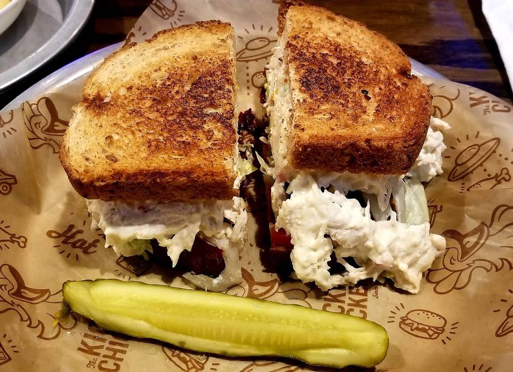 Kickin Chicken | restaurant | 6631, 800 N Main St, Summerville, SC 29483, USA | 8438756998 OR +1 843-875-6998