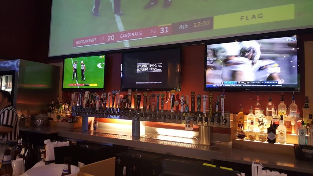 Buffalo Wild Wings | restaurant | 11400 University Blvd, Orlando, FL 32817, USA | 4072504880 OR +1 407-250-4880