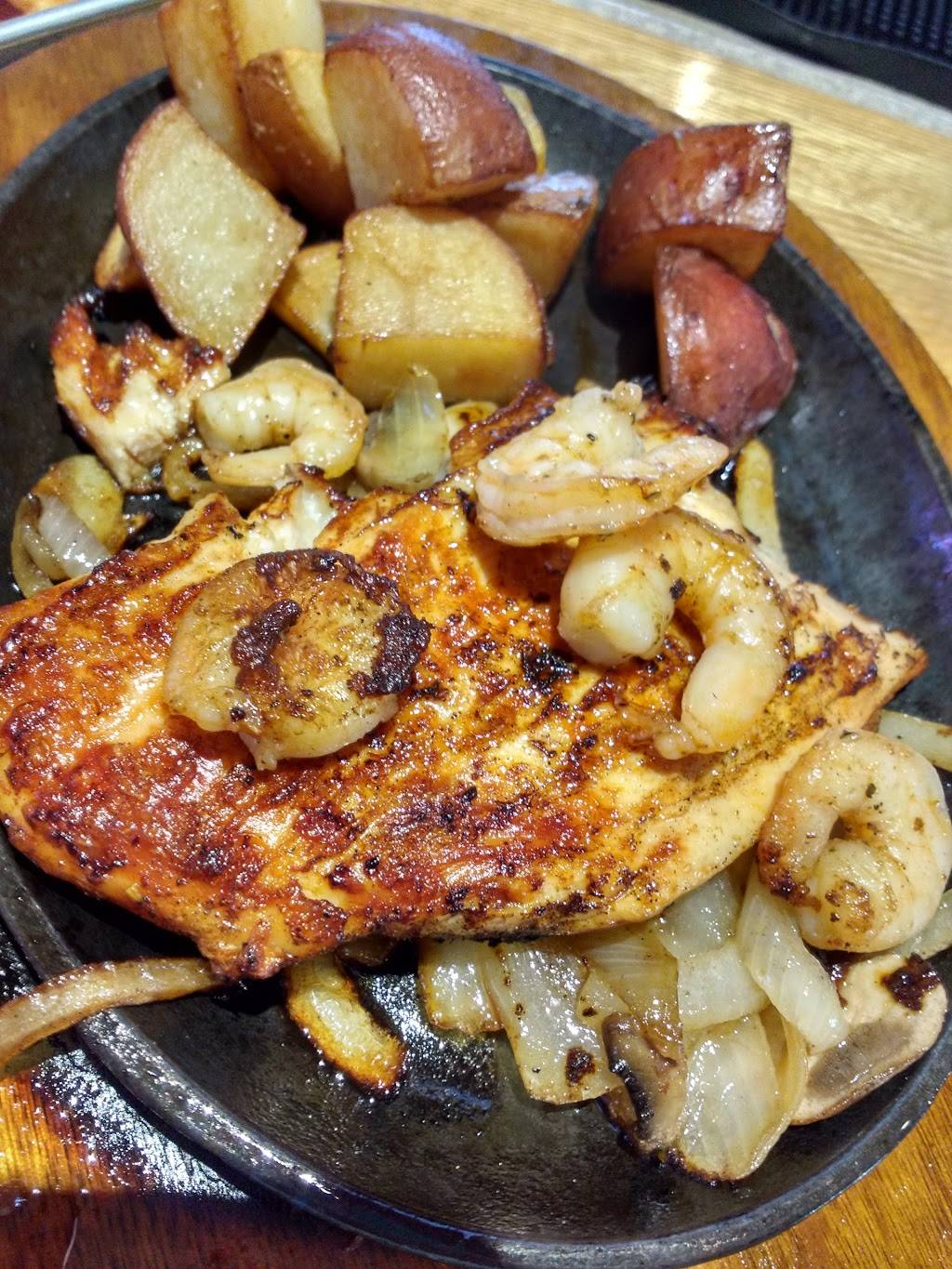 Applebees Grill + Bar | restaurant | 8200 Arroyo Cir, Gilroy, CA 95020, USA | 4088485600 OR +1 408-848-5600