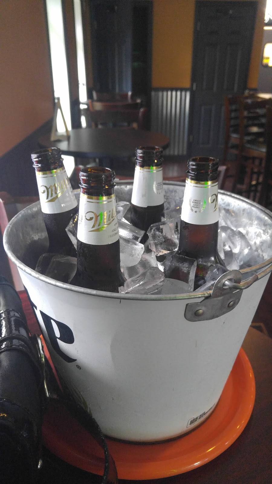 Cuzins Tavern and Pizza | restaurant | 3636 147th St, Midlothian, IL 60445, USA | 7083884744 OR +1 708-388-4744