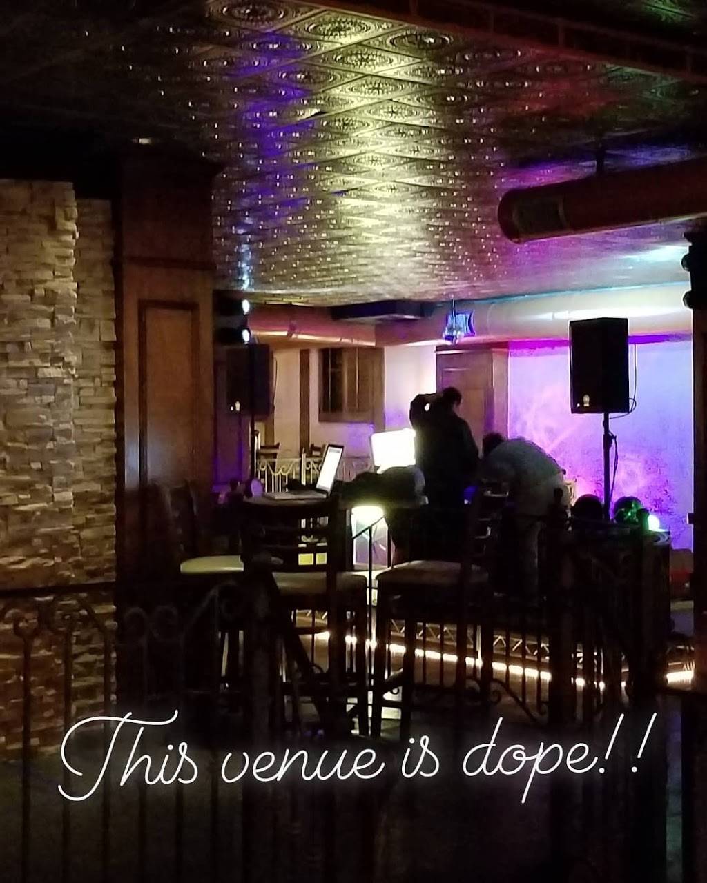 The Alibi- open for curbside pickup only | restaurant | 369 N Palm Canyon Dr, Palm Springs, CA 92262, USA | 7606561525 OR +1 760-656-1525