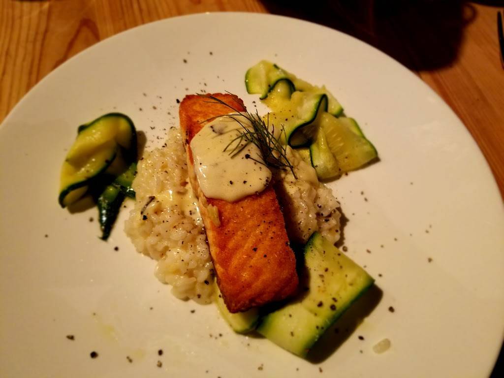 Vinnys on Windward | restaurant | 5355 Windward Pkwy W, Alpharetta, GA 30004, USA | 7707724644 OR +1 770-772-4644