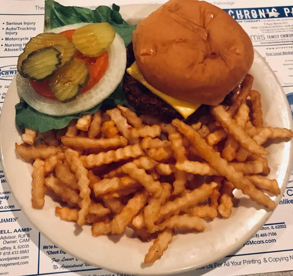 Johnsons Corner Restaurant | restaurant | 2000 State St, Alton, IL 62002, USA | 6184655640 OR +1 618-465-5640