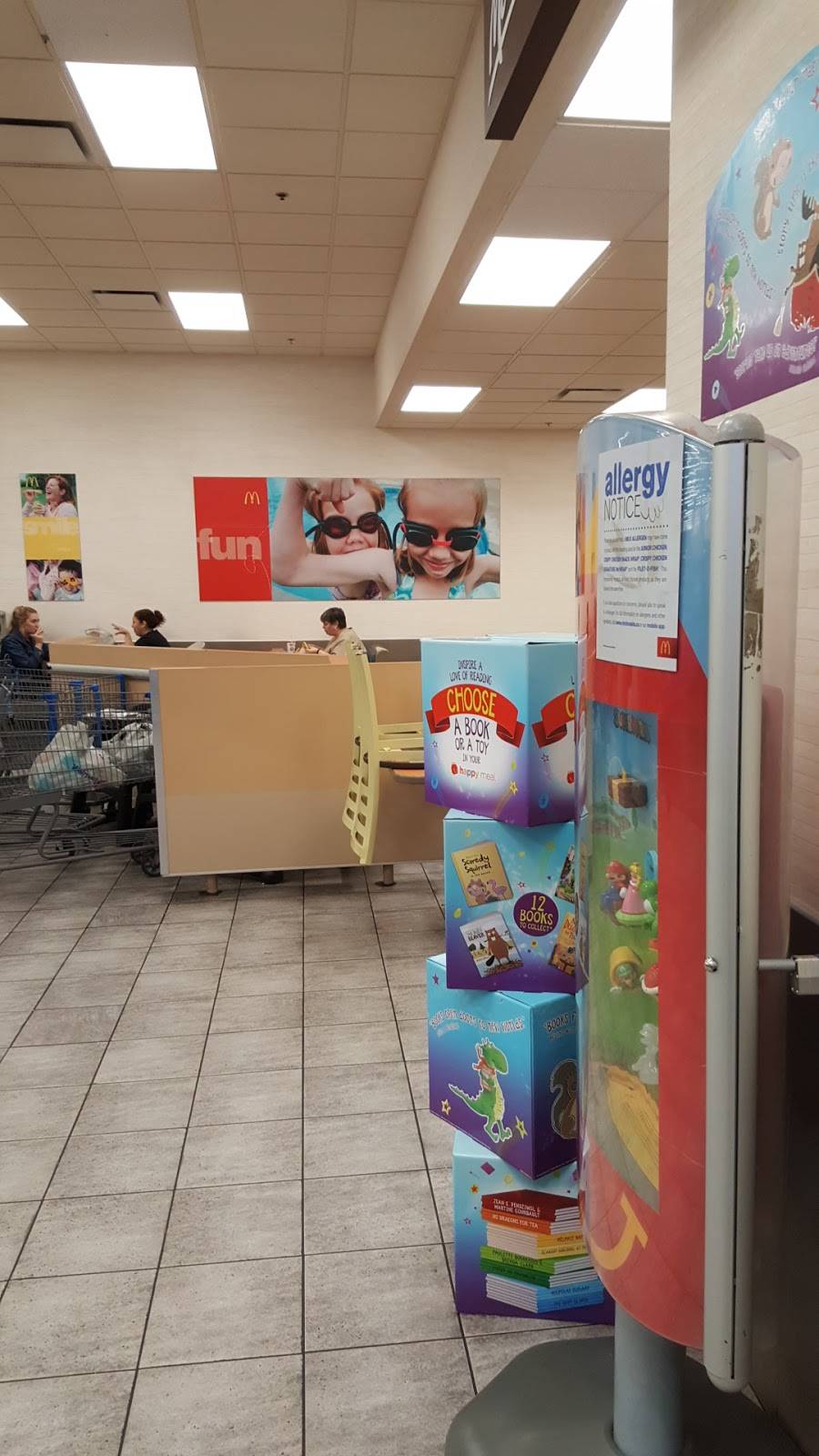 McDonalds | cafe | 11 Woodlawn Rd W, Guelph, ON N1H 1G8, Canada | 5198227400 OR +1 519-822-7400