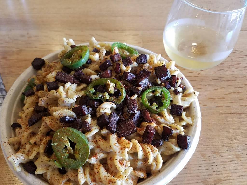 The Loaded Bowl | restaurant | 1211 SW 2nd St, Oklahoma City, OK 73108, USA | 4058209599 OR +1 405-820-9599