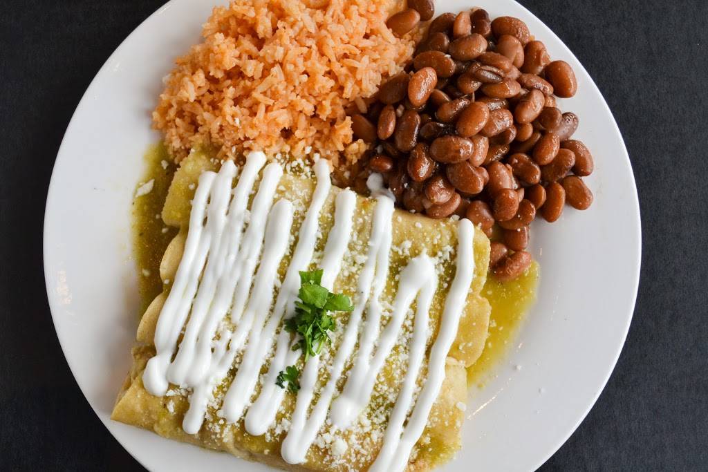 Aca Las Tortas Lynnwood | restaurant | 3625 148th St SW #104, Lynnwood, WA 98087, USA | 4252458417 OR +1 425-245-8417