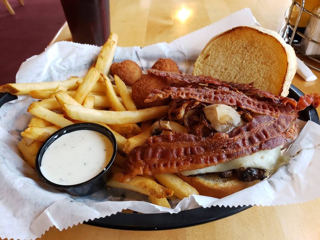 Delongs | restaurant | 201 N Mill St, Pontiac, IL 61764, USA | 8158441983 OR +1 815-844-1983