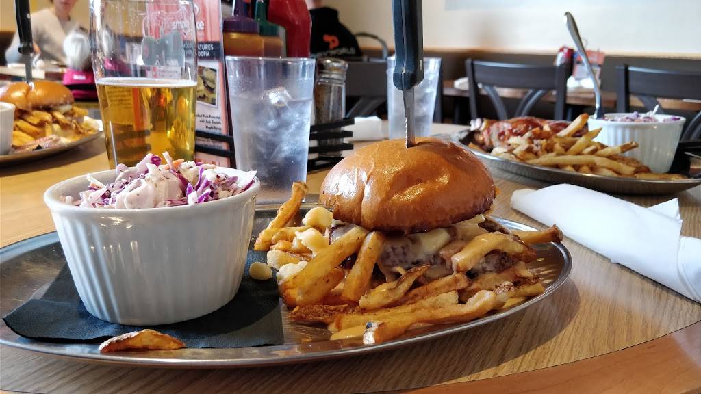 TheSmoke | restaurant | 498 First St, Collingwood, ON L9Y 1B8, Canada | 7052935522 OR +1 705-293-5522