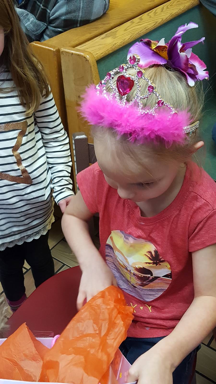 Subway | meal takeaway | 11 W Marine Dr, Astoria, OR 97103, USA | 5033253322 OR +1 503-325-3322