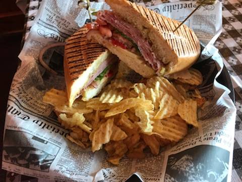 Chicago Pizza | meal takeaway | 665 US-17 BUS B, Surfside Beach, SC 29575, USA | 8432389200 OR +1 843-238-9200