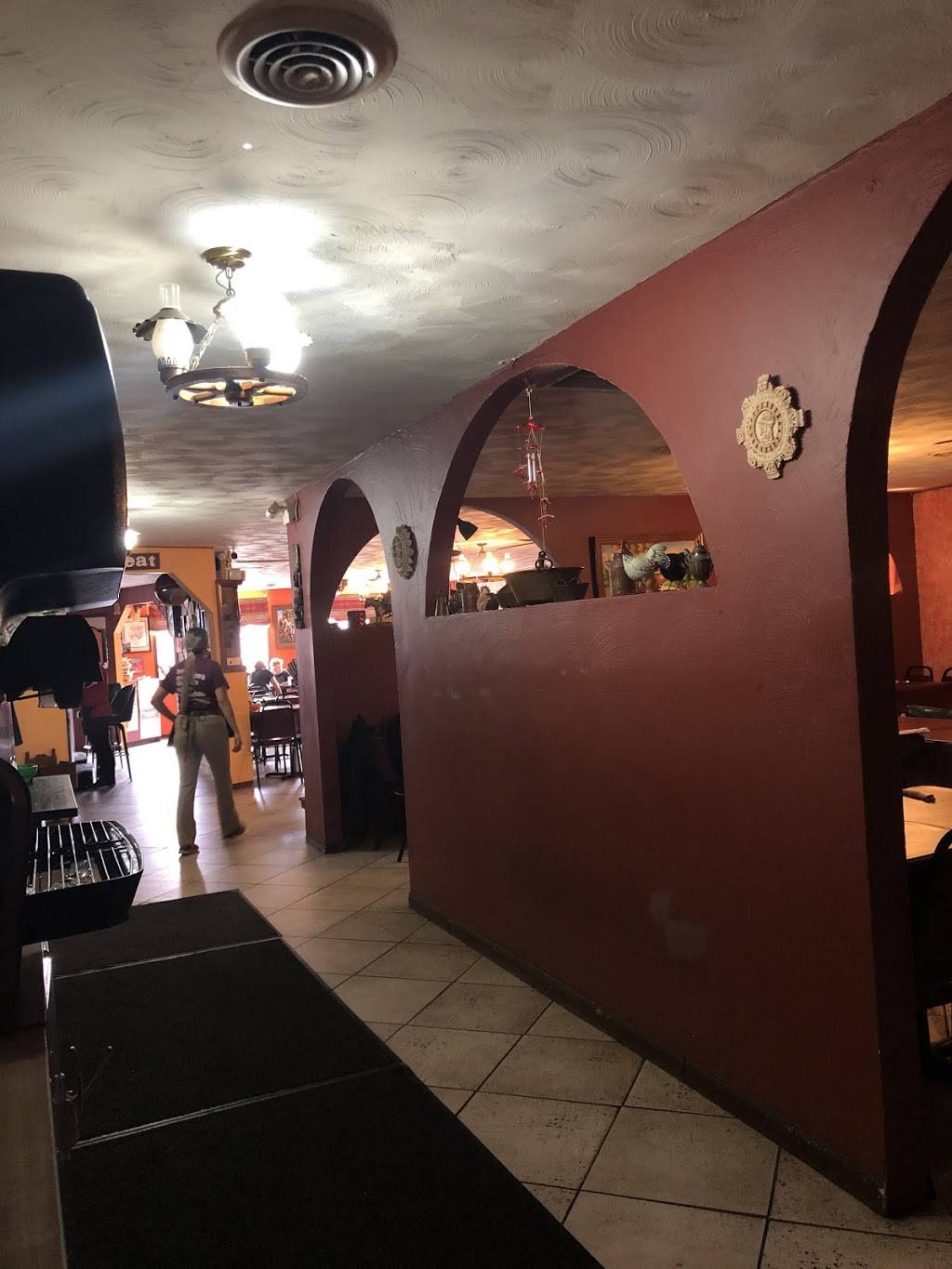 La Fiesta | restaurant | 107 W Main St, Sublette, IL 61367, USA | 8158499224 OR +1 815-849-9224
