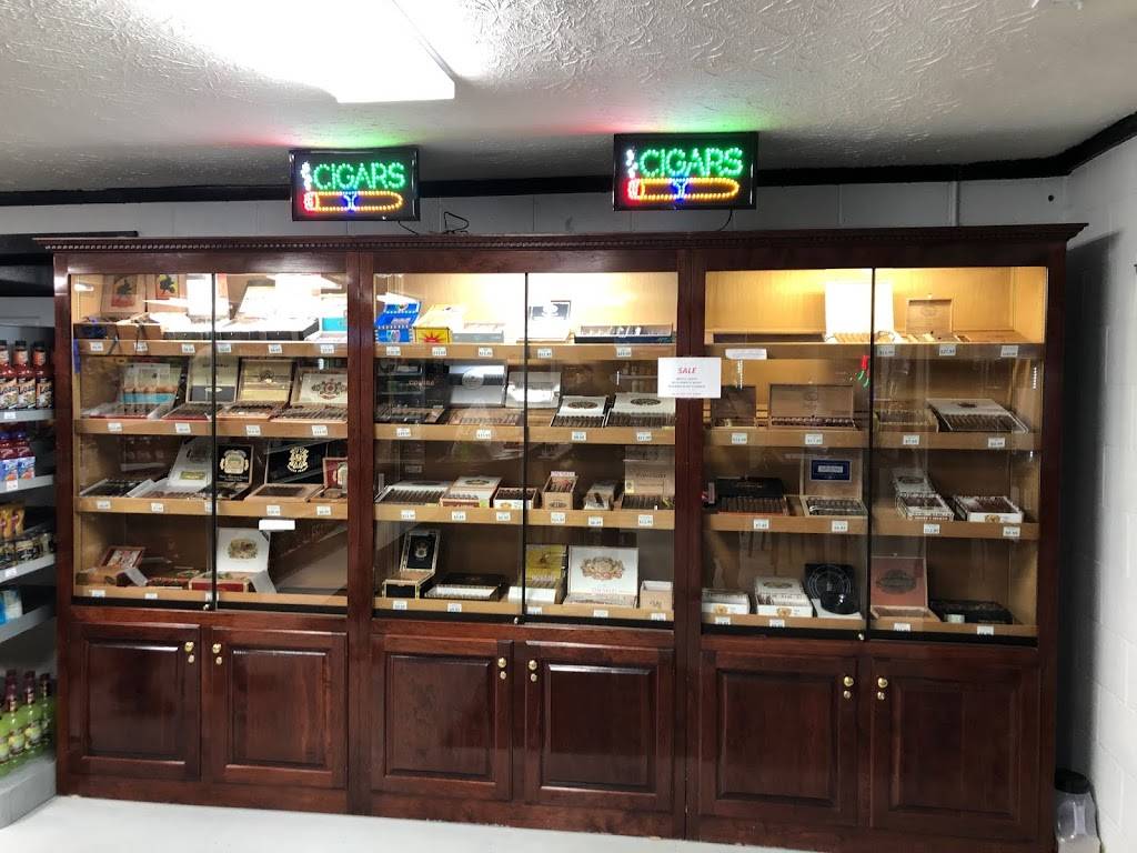 Stogie Annies | restaurant | 4308 KY-146, La Grange, KY 40031, USA | 5022650182 OR +1 502-265-0182