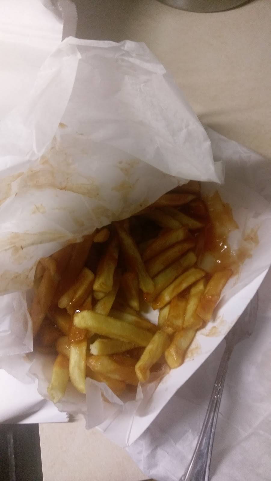 Chicagos Chicken Coop - C.C. Hills | restaurant | 4261 W 167th St, Country Club Hills, IL 60478, USA | 7086479000 OR +1 708-647-9000