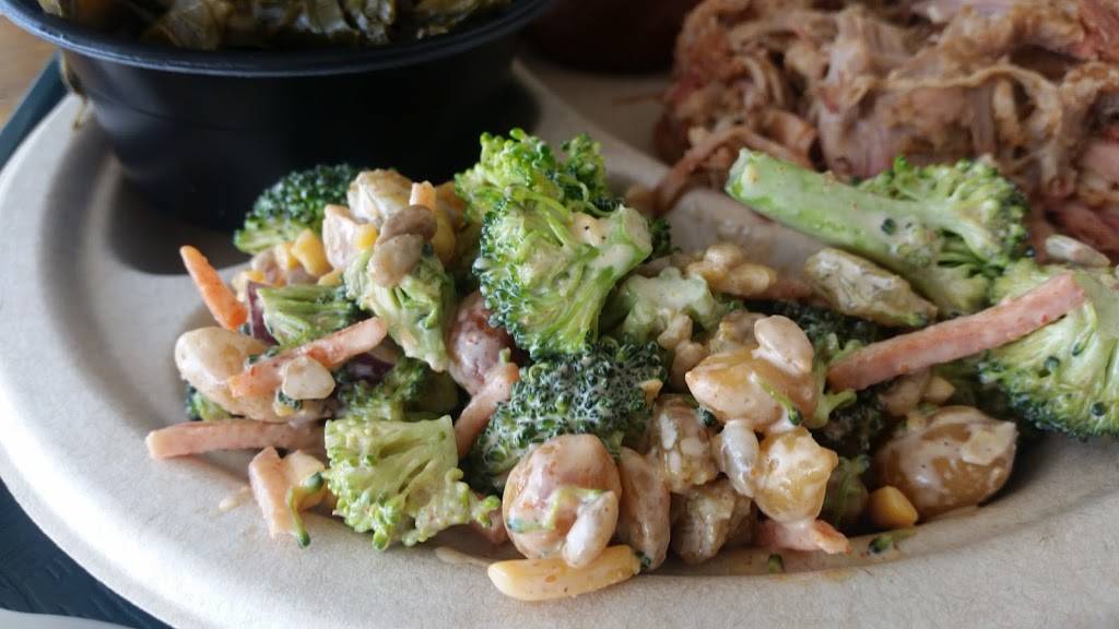 Barbeque Exchange | restaurant | 102 Martinsburg Ave, Gordonsville, VA 22942, USA | 5408320227 OR +1 540-832-0227