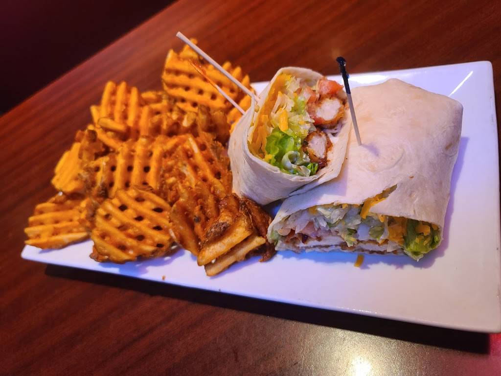 Hickory Lodge Bar & Grill | restaurant | 2015 N Humiston Ave #9769, Worthington, MN 56187, USA | 5073722001 OR +1 507-372-2001