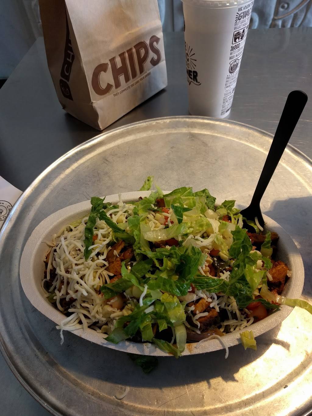Chipotle Mexican Grill | restaurant | 10 Nathaniel Pl, Englewood, NJ 07631, USA | 2016080287 OR +1 201-608-0287