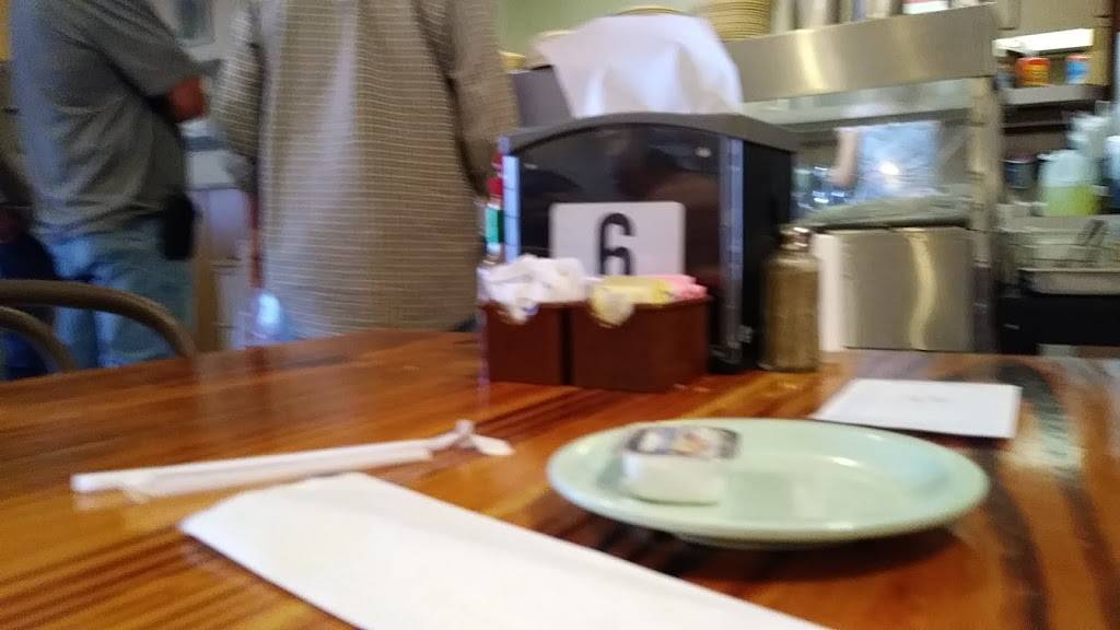 Diamond S Diner | restaurant | 190 US-90, China, TX 77613, USA | 4097523030 OR +1 409-752-3030