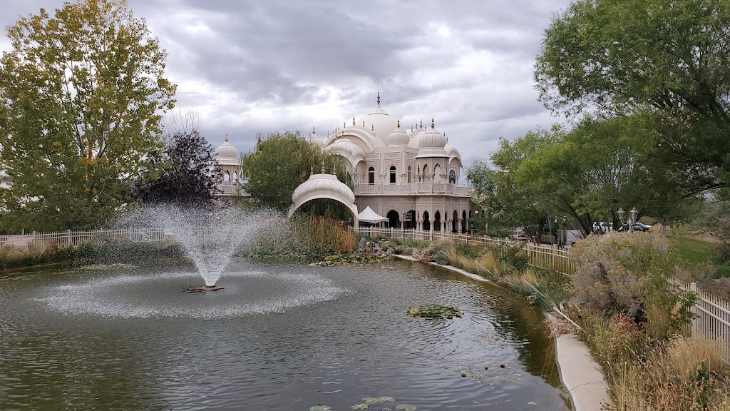 Shri Shri Radha Krishna Temple | restaurant | 311 W 8500 S, Spanish Fork, UT 84660, USA | 8017983559 OR +1 801-798-3559
