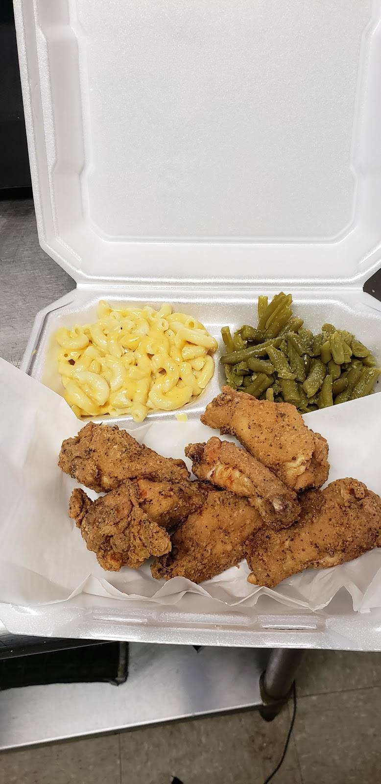 Fresh Catch Seafood Market & Carryout Restaurant | meal takeaway | 101 Hoskins St, High Point, NC 27260, USA | 3368844110 OR +1 336-884-4110