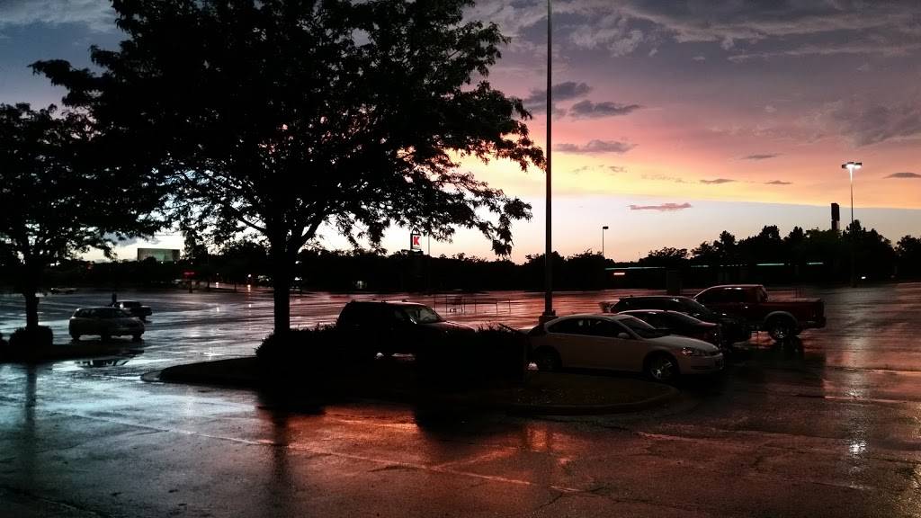 Champs Chicken | meal takeaway | 1447 State Hwy 248, Branson, MO 65615, USA | 8556323373 OR +1 855-632-3373