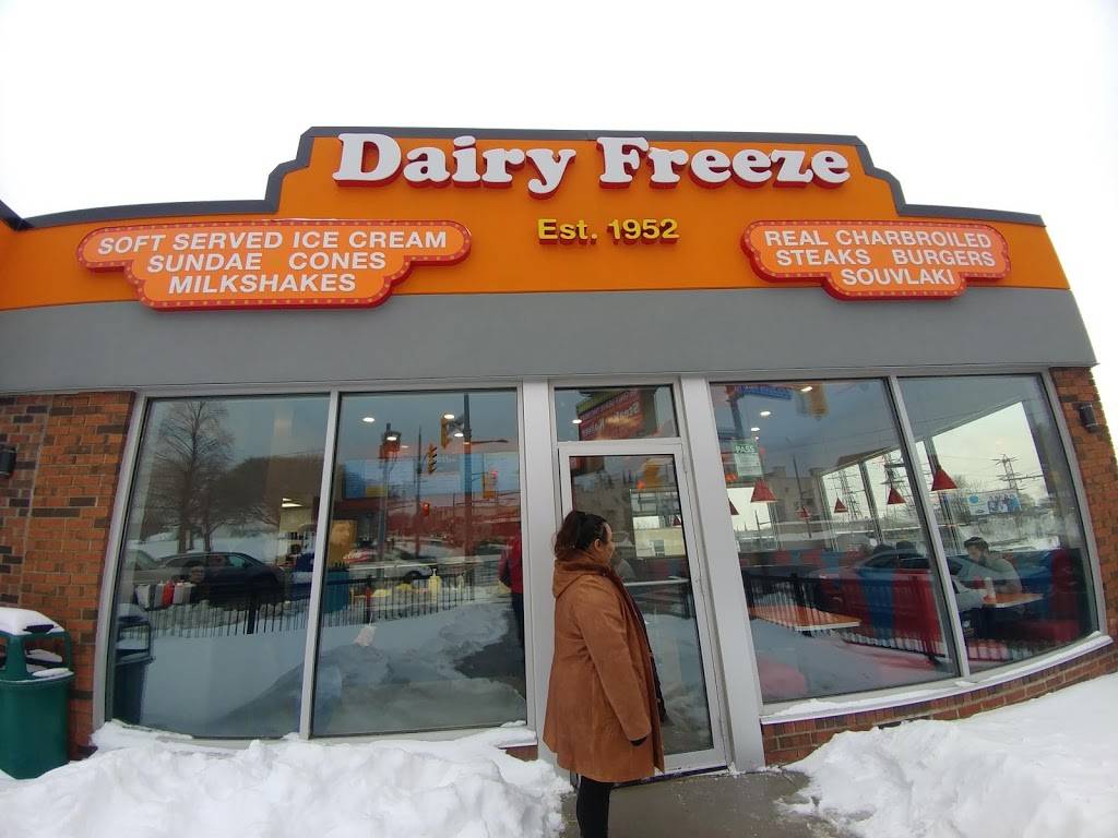 Dairy Freeze | restaurant | 1601 St Clair Ave W, Toronto, ON M6E 1C9, Canada | 4166542565 OR +1 416-654-2565