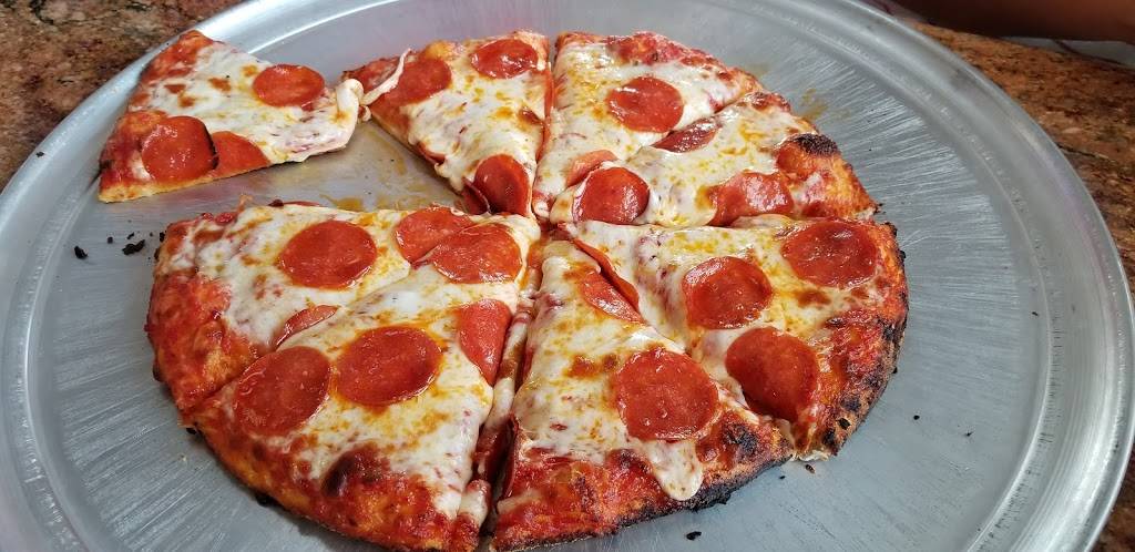 Palans Pizza | restaurant | 7041 Monterey Rd, Gilroy, CA 95020, USA | 4087672478 OR +1 408-767-2478