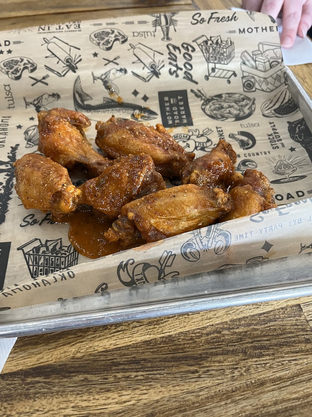 Kings Wings | restaurant | 1124 S Lewis Ave, Tulsa, OK 74104, USA | 9189463111 OR +1 918-946-3111
