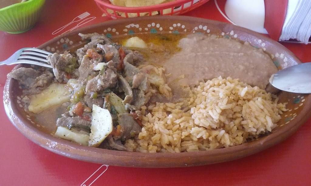 El Rincón De Mi Lala | restaurant | 22200, Av Begonias 323, Jardin Dorado, 22200 Tijuana, B.C., Mexico | 016645243506 OR +52 664 524 3506